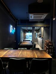 Hamilton Road (D8), Retail #551124041
